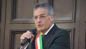 Il sindaco Ernesto Tersigni quater