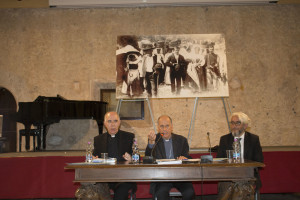 tavolo-dei-relatori-convegno-atina-immagine-5