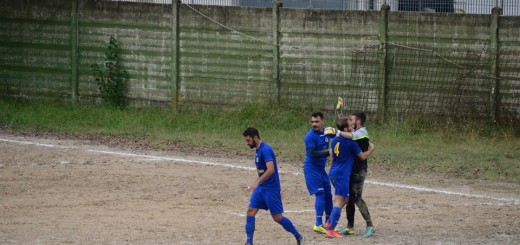 San Giovanni Incarico squadra che festeggia il gol