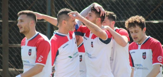 Entusiasmo dopo il gol Ceccano