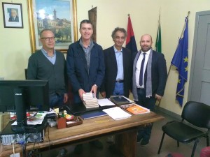 la-donazione-dei-volumi-al-sindaco-di-ceccano-immagine-3