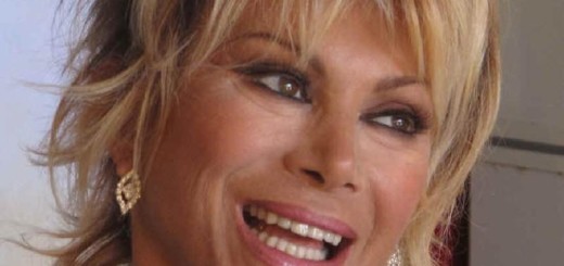 Carmen Russo primo piano immagine 5