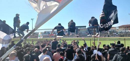 curva tifosi bianconeri