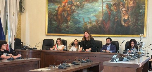 Olimpiadi tavolo dei relatori
